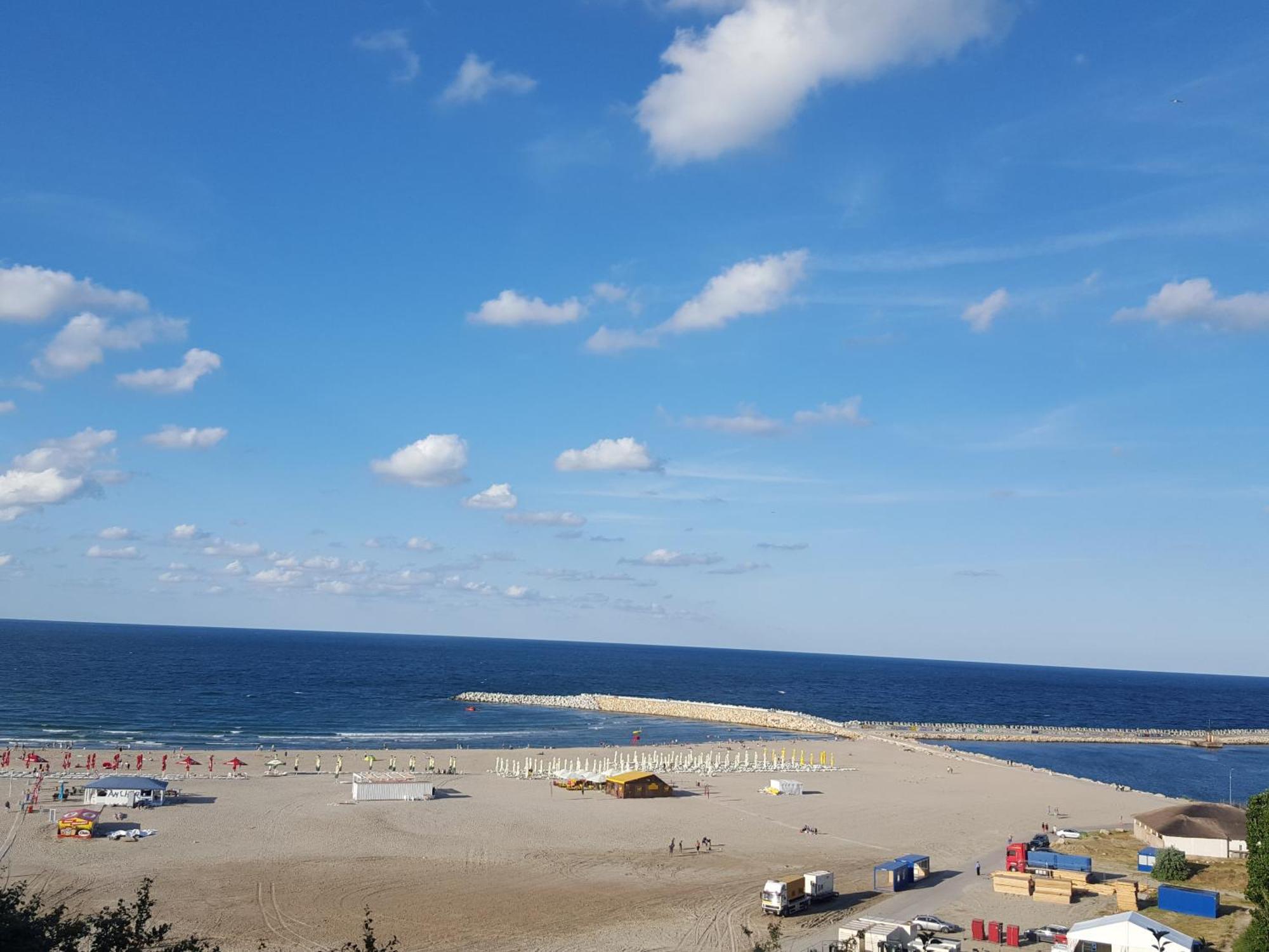 Modern Beach Apartment 콘스탄차 외부 사진